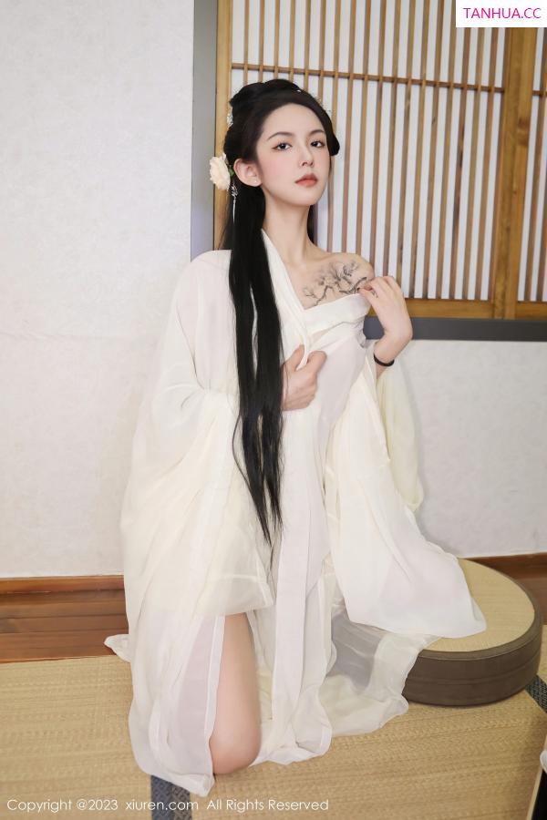   [XiuRen]高清写真图 2023.03.17 No.6430 乔一一 古装美腿第6张图片